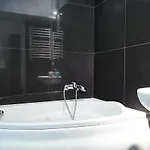 Prestige Location Pijarska Street Apartman